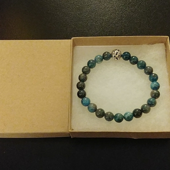 Apatite Stone Bracelet - Picture 8 of 8
